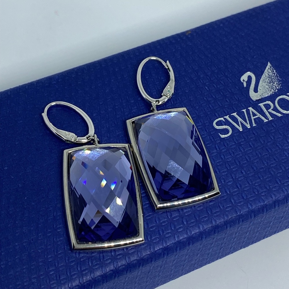 SET!!!! Beautiful Swarovski bracelet earring and necklace matching set